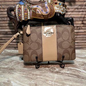 NWT Coach Small Shimmer Wristlet